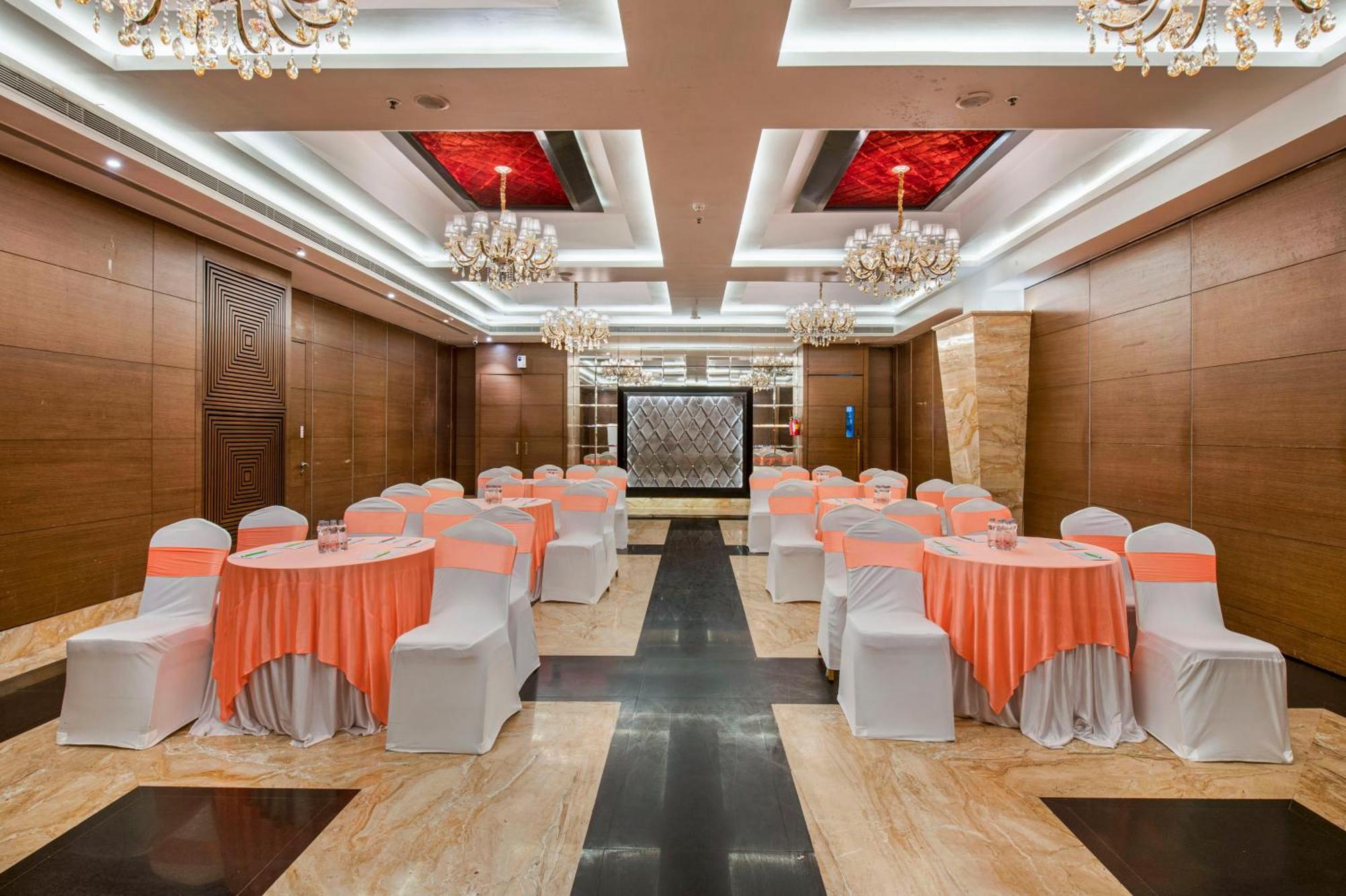 Hotel Satkar Grande Thane Extérieur photo